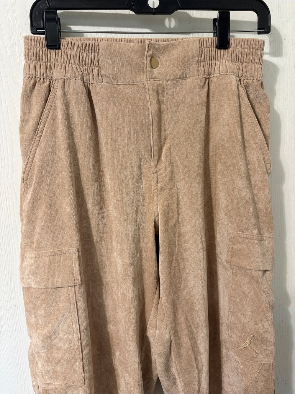 NWOT Nike Air Jordan Women’s Corduroy Chicago Trousers Desert Size Medium - Picture 8 of 15